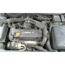 opel astra g berlina del año 2000