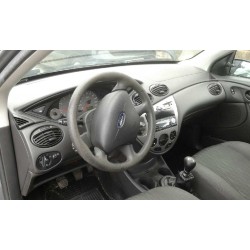 ford focus berlina (cak) del año 2003