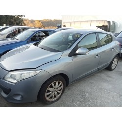 renault megane iii berlina 5 p del año 2011