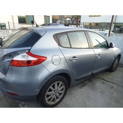 renault megane iii berlina 5 p del año 2011