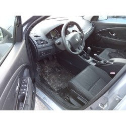 renault megane iii berlina 5 p del año 2011