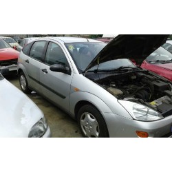 ford focus berlina (cak) del año 1999