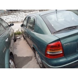 opel astra g berlina del año 2002