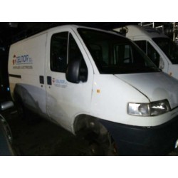 peugeot boxer caja cerrada (rs2850)(230)(´02) del año 2001