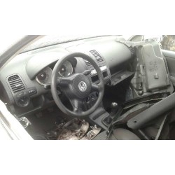 volkswagen polo berlina (6n2) del año 2001
