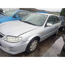 mazda 323 berl. f/s (bj) del año 2001