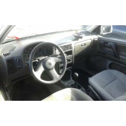 volkswagen polo berlina (6n1) del año 1998