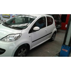 peugeot 107 del año 2008
