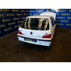 peugeot 106 (s2) del año 2000