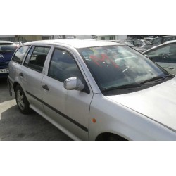 skoda octavia berlina (1u2) del año 2000