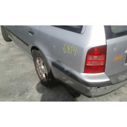 skoda octavia berlina (1u2) del año 2000