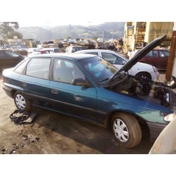opel astra f berlina del año 1995