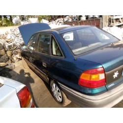 opel astra f berlina del año 1995