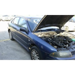 mitsubishi carisma berlina 5 (da0) del año 2001