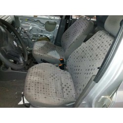 opel agila del año 2002