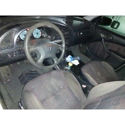 citroen xsara berlina del año 1999