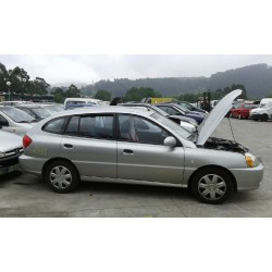 kia rio del año 2003