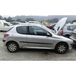 peugeot 206 berlina del año 2004