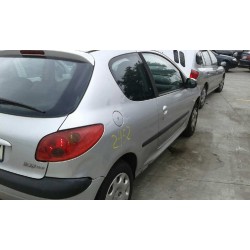 peugeot 206 berlina del año 2004