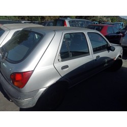 ford fiesta berlina (dx) del año 1999