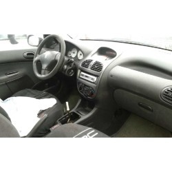 peugeot 206 berlina del año 2004