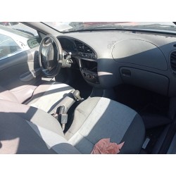 ford fiesta berlina (dx) del año 1999
