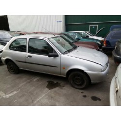 ford fiesta berlina del año 1998