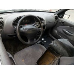 ford fiesta berlina del año 1998