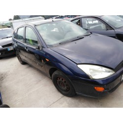 ford focus berlina (cak) del año 2000