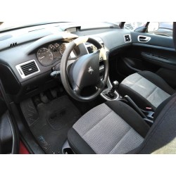 peugeot 307 berlina (s2) del año 2006
