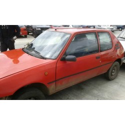 peugeot 205 berlina del año 1997
