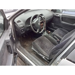opel astra g caravan del año 2000