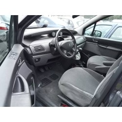 peugeot 807 del año 2006