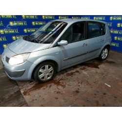 renault scenic ii del año 2004