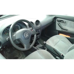 seat ibiza (6l1) del año 2003