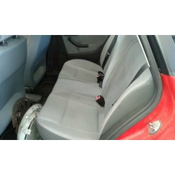 seat ibiza (6l1) del año 2003