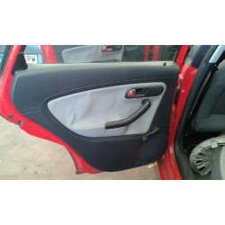 seat ibiza (6l1) del año 2003
