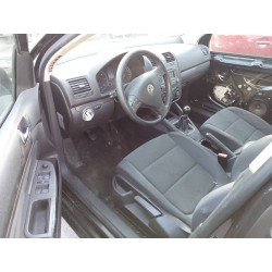 volkswagen golf v berlina (1k1) del año 2006
