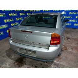 opel vectra c berlina del año 2003
