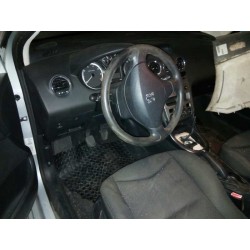 peugeot 308 del año 2010