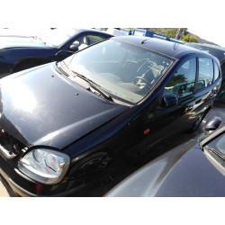 nissan almera tino (v10m) del año 2004