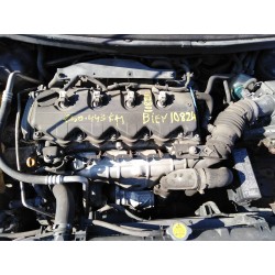 nissan almera tino (v10m) del año 2004