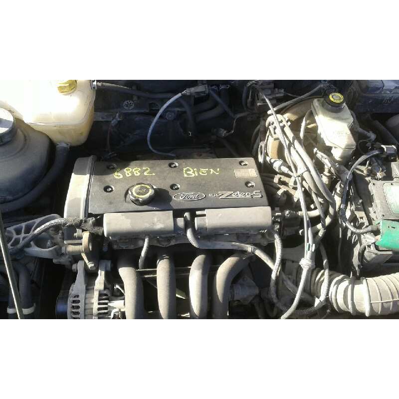 ford fiesta berlina del año 1996