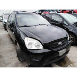 kia carens (un) del año 2010