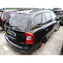kia carens (un) del año 2010