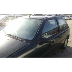 ford fiesta berlina del año 1996