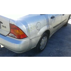 ford focus berlina (cak) del año 2001