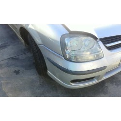 nissan almera tino (v10m) del año 2004