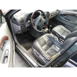 volvo s40 berlina del año 1999