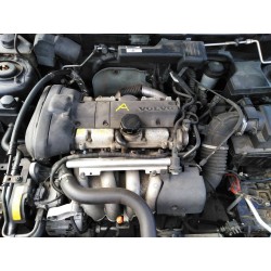 volvo s40 berlina del año 1999